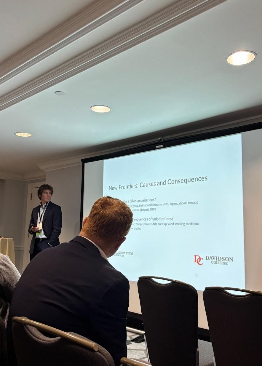 C2i presentation on screen