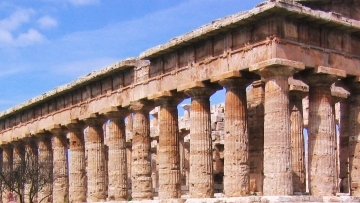 paestum ancient greek city in Italy