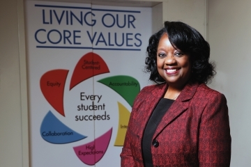 portrait of Timisha Barnes-Jones