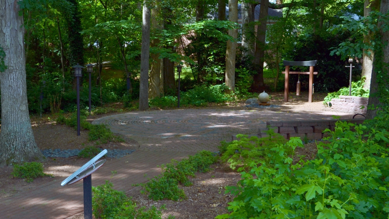 Alum Behind Davidson's Labyrinth Gets Fitting Tribute - Vimarsana News
