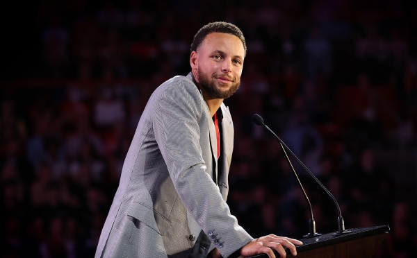 Stephen Curry speaking during Curry for 3 Event