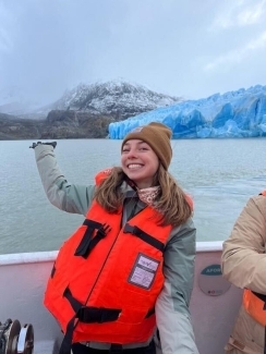 Alexis McDonnell ’23 studies Patagonian glaciers.