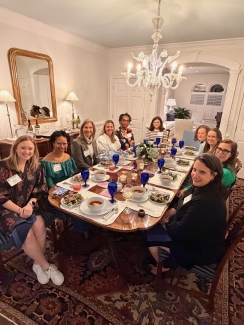 Davidson Alumnae at a Table for Eight dinner party
