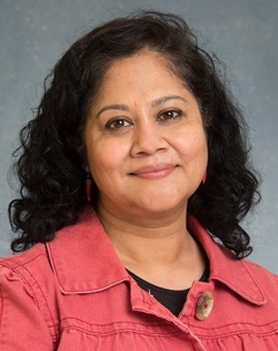 Naila Mamoon headshot
