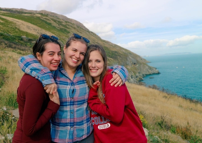 All smiles for study abroad in Ireland