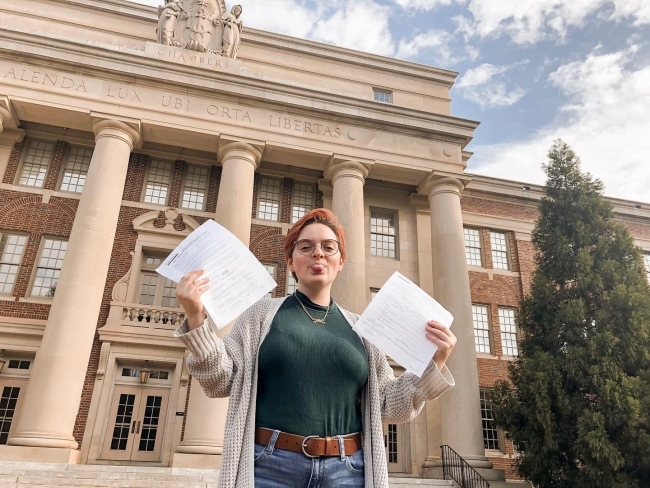 Student declares her major 