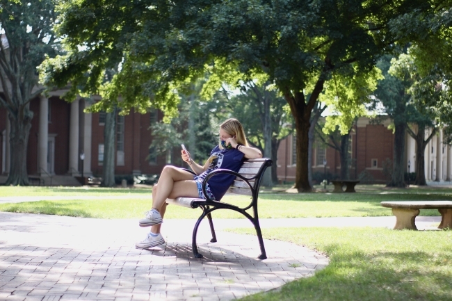 Student Facetiming with Mask