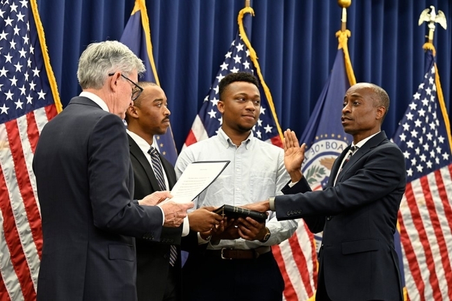 Philip Jefferson Sworn in by Fed Chair Jerome Powell 