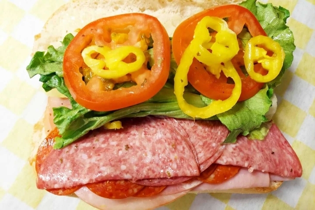 sandwich in wildcat den