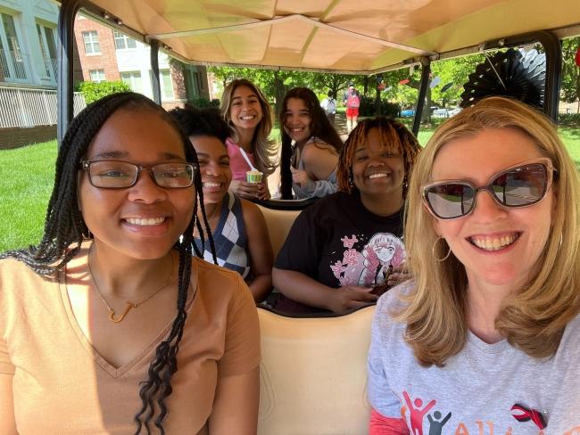 Eileen Keeley Drives Students in "Cash Cab" for All In For Davidson