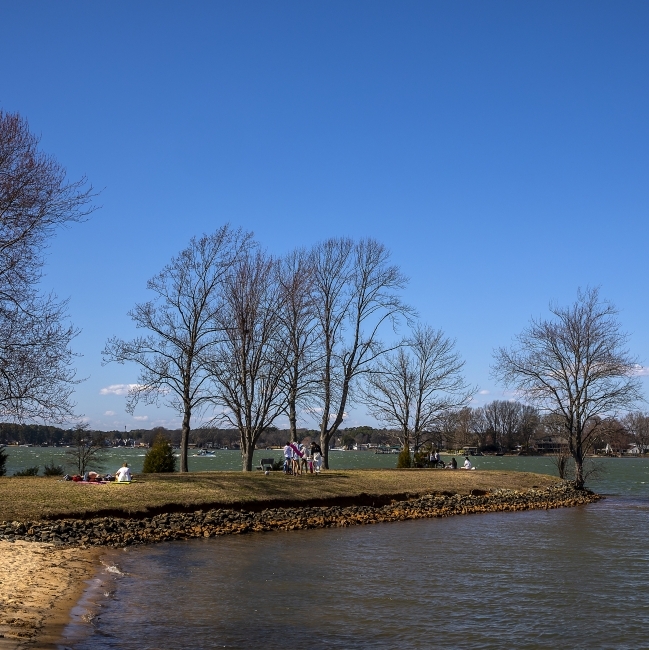 a sunny blue skies day on Lake Norman at Davidson College's lake campus