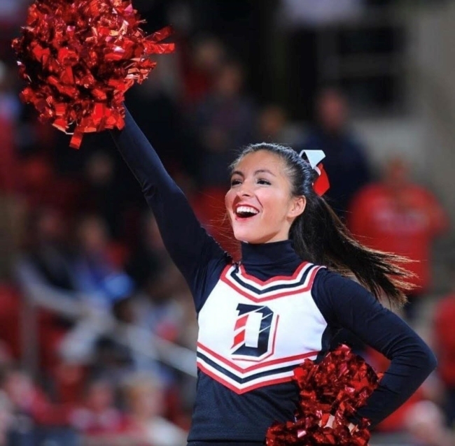 Itziri Gonzalez-Barcenas ’19 cheerleading