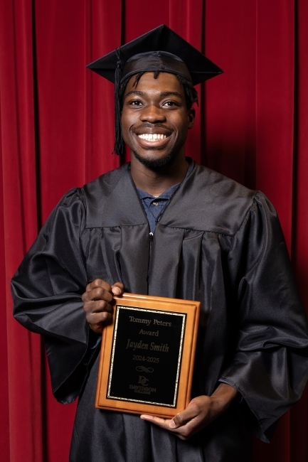 TOMMY PETERS AWARD winner Jayden Smith ‘25 at Convocation 2025