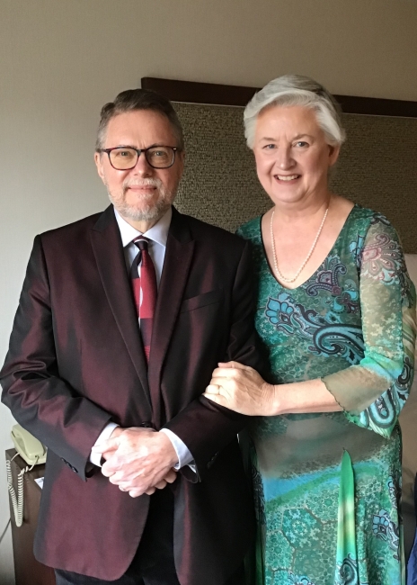 Lindsay Biddle with husband John Mann