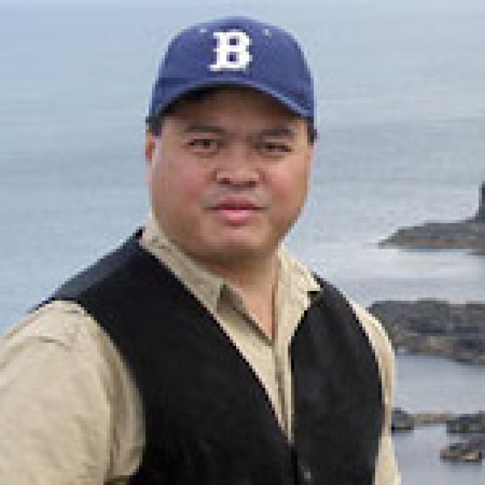 Fuji Lozada Headshot