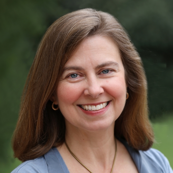 Jane Mangan Headshot