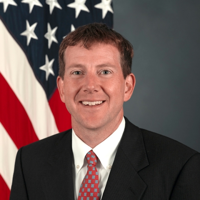 Russell Crandall headshot