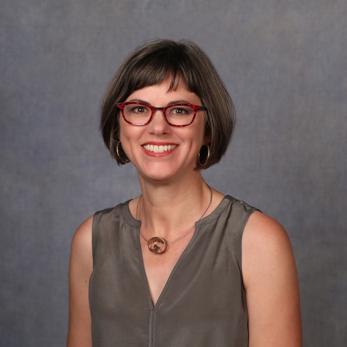 Suzanne Churchill Headshot