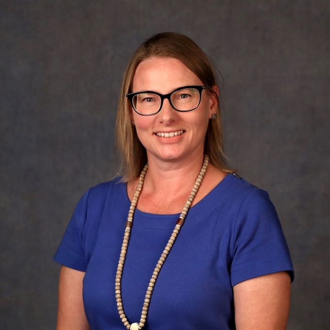 Kelly Denzer Headshot