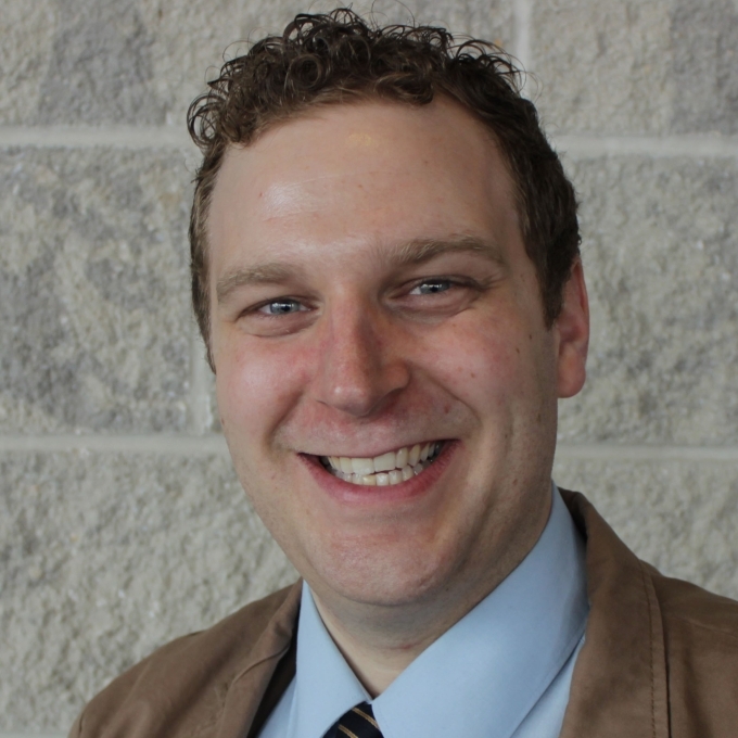 headshot of Matthew Davis