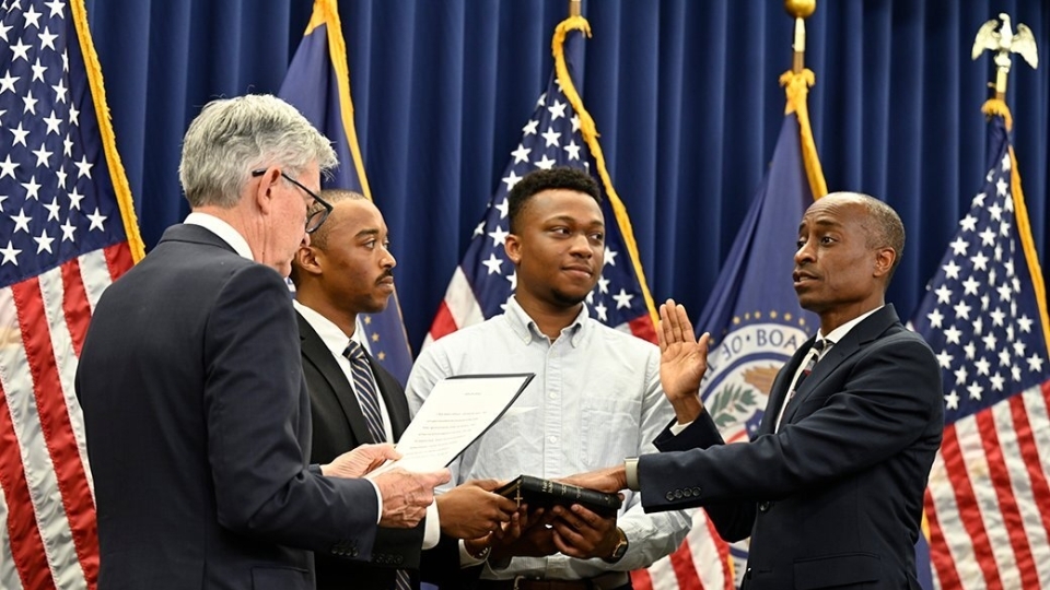 Philip Jefferson Sworn in by Fed Chair Jerome Powell