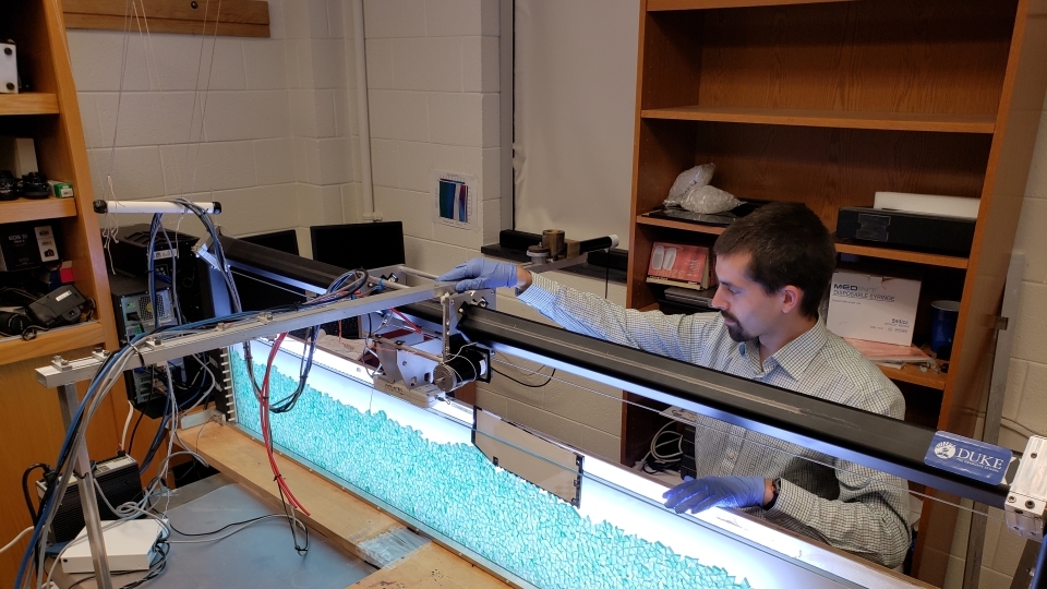 Ryan Kozlowski ’16 working in a lab