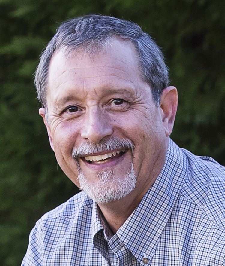 Julio Ramirez Headshot