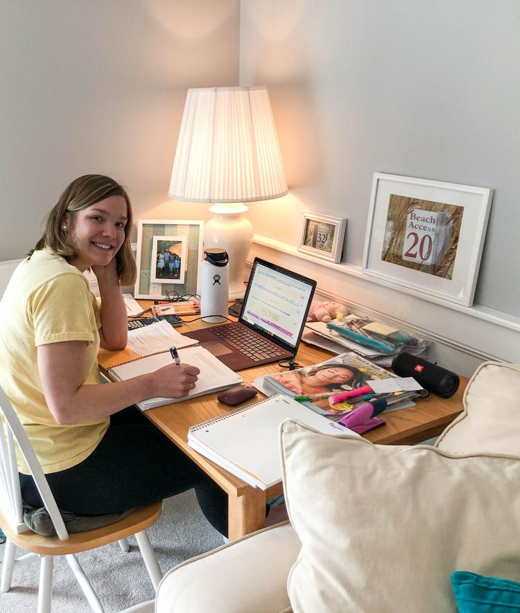 Ally Voelker ’21 at desk at home