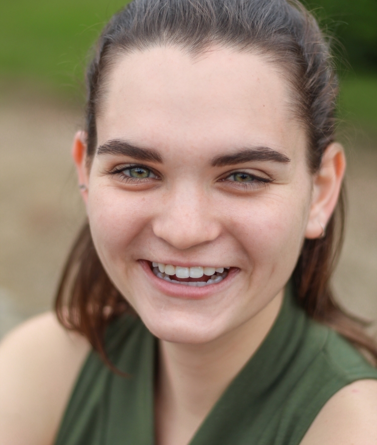 Clare Harbin '23