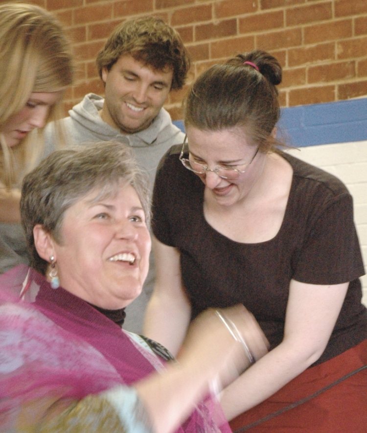 Ruth Pittard with Michelle Levin and other students 