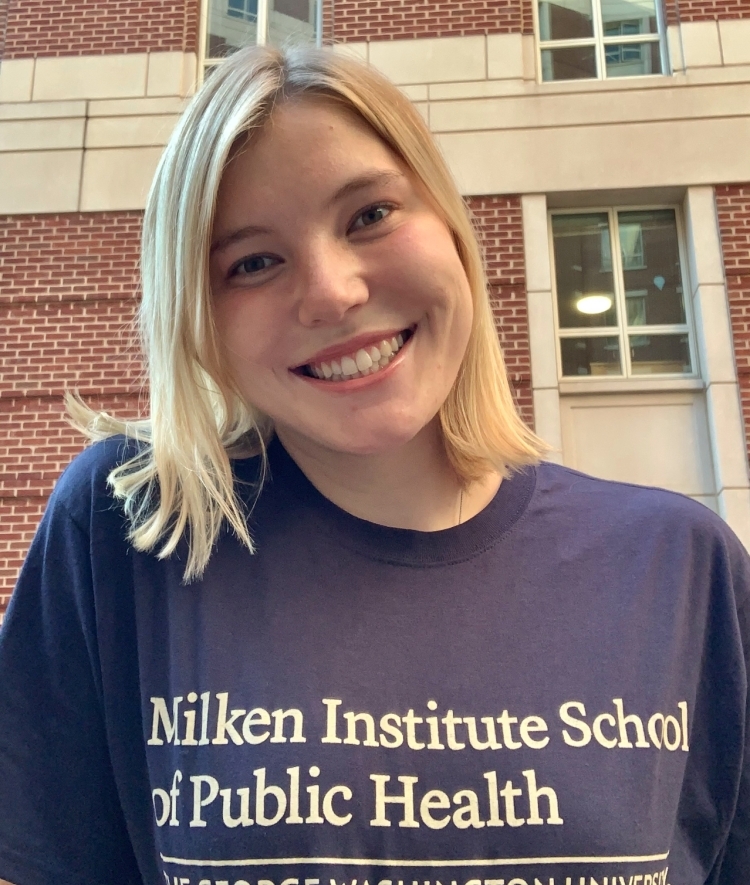 Siena Senn '22 wearing George Washington University t-shirt