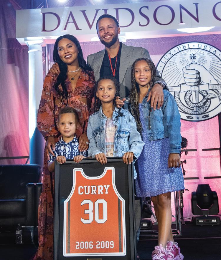 Stephen Curry and Family photo