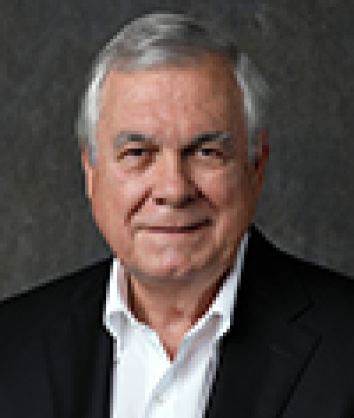 Headshot of Carlos Alvarez