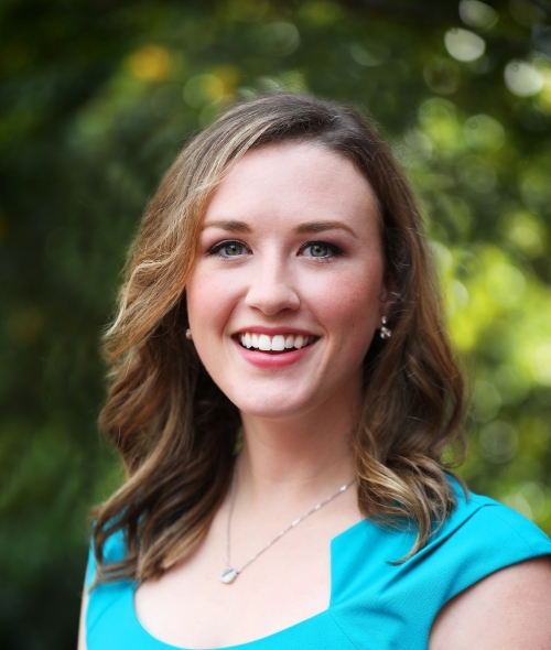 Beth Adams Headshot