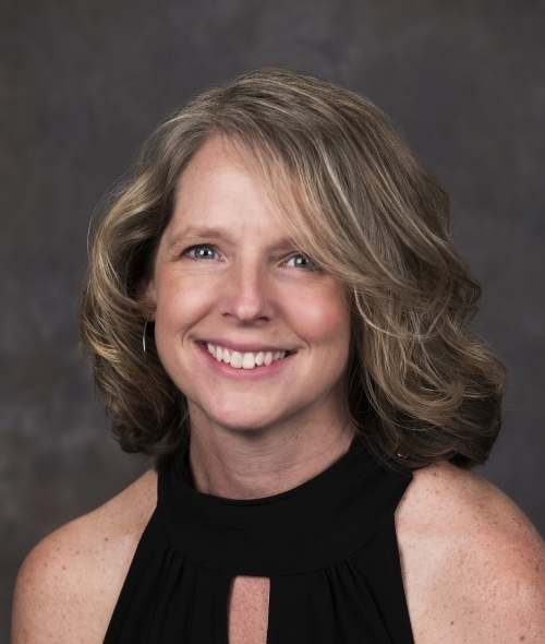 Cindy Hauser Headshot