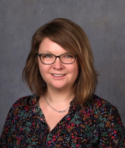 Debbie Thurtle-Schmidt Headshot