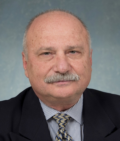 Mauro Botelho Headshot