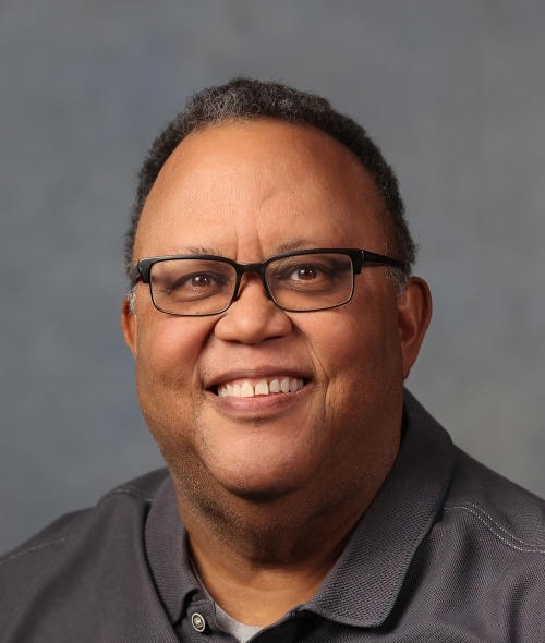 Dan Aldridge Headshot