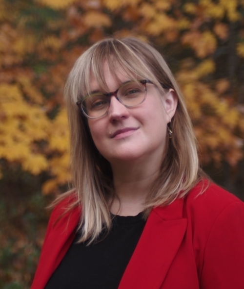 Lauren Stikeleather headshot