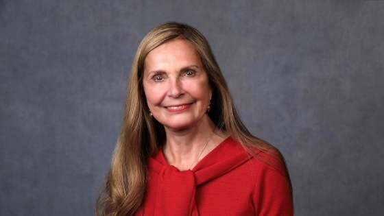 Cynthia Lewis Headshot