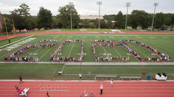 Class of 2020 Students formation in the field