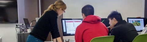 Tabitha Peck and Students on Lab Computers
