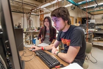 Students in lab working on project