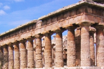 paestum ancient greek city in Italy