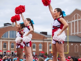 Davidson Wildcats Cheerleaders