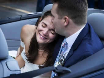 Caroline crying and leaning against Tyler in car