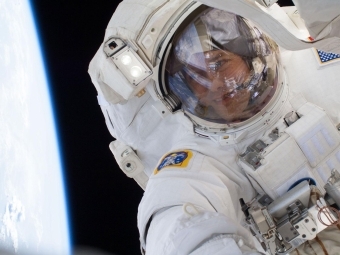 Astronaut Marshburn in spacesuit 
