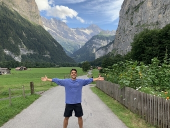 student in switzerland valley