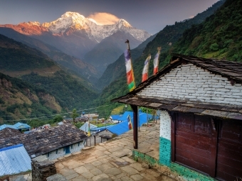 Matt - Stirn Sunrise over Annapurna South from Landruk Village, Nepal