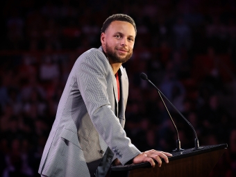 Stephen Curry speaking during Curry for 3 Event
